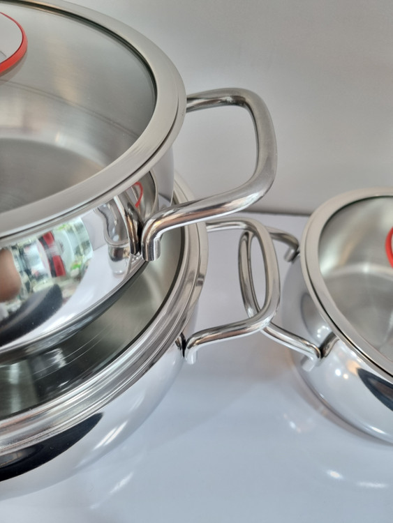 دسته سرویس قابلمه استیل ۸ پارچه کاراجا ترکیه مدل امیرگان