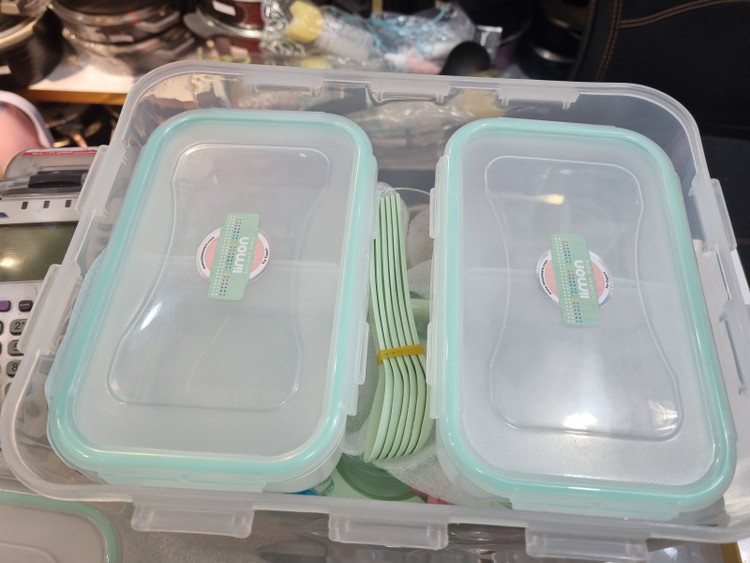 سرویس چای و صبحانه خوری مسافرتی ساده ۴ قفله شش نفره لیمون رنگ سبز